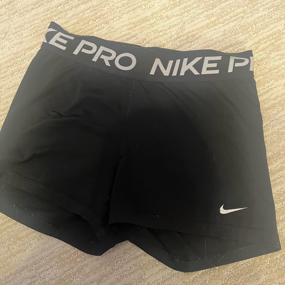 Black Nike Pros